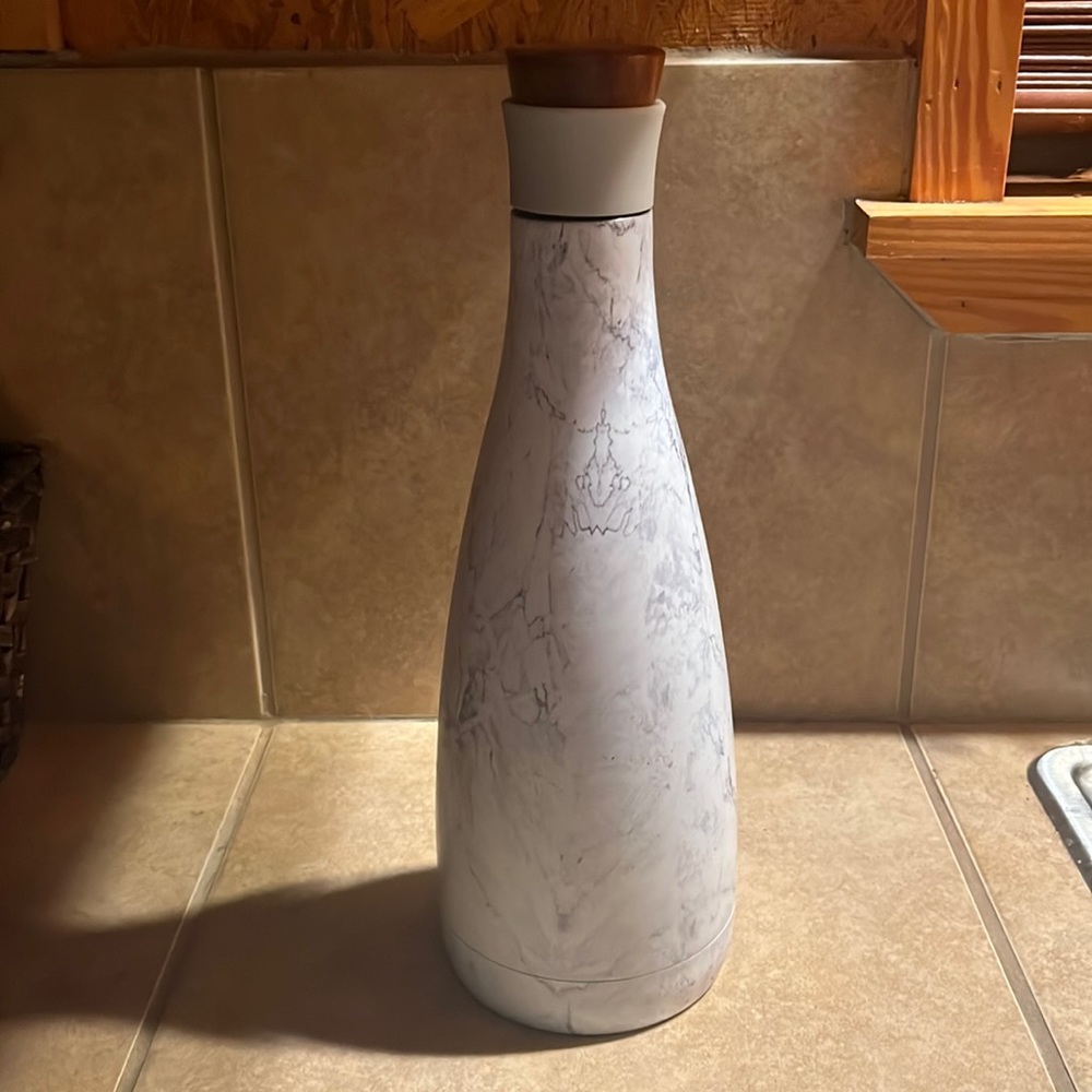 50 oz wine carafe white marble